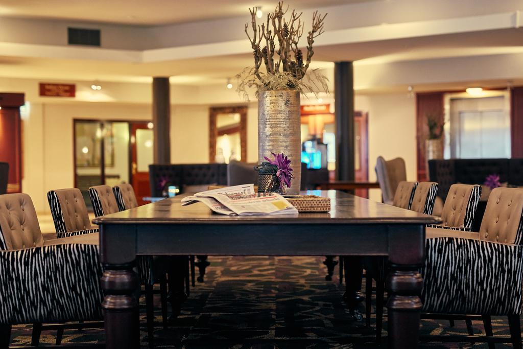 Hampshire Hotel - Newport Huizen Ngoại thất bức ảnh